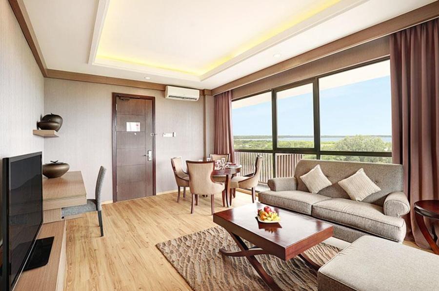 Swiss-Belhotel Sorong Exterior foto