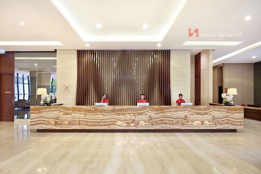 Swiss-Belhotel Sorong Exterior foto